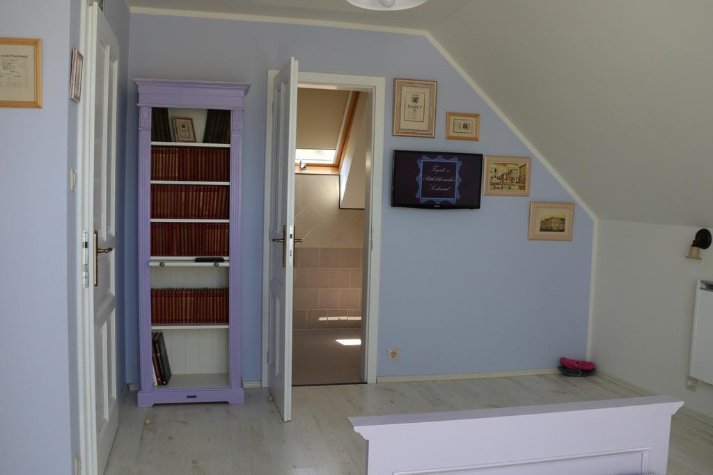 Bed and Breakfast Fogado A Patkolokovacshoz Vendeghaz Szekszárd Exterior foto